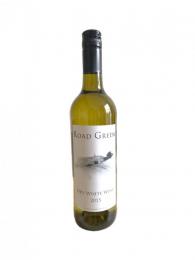 Dry White Wine Road Green Vineyard